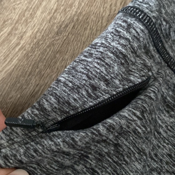 Two piece- Size 4 Womens lululemon tracksuit -heathered grey colour. - Picture 6 of 9
